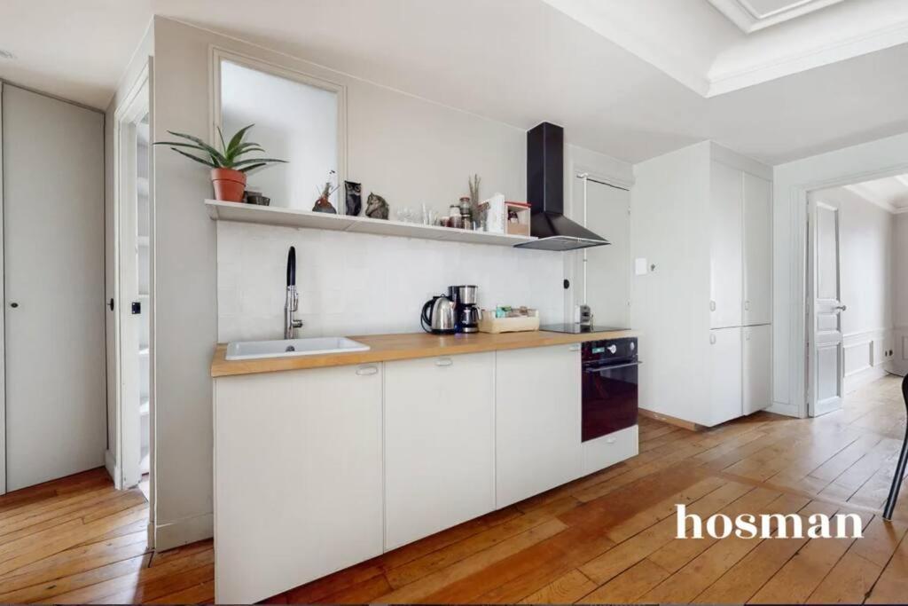 Appartement Apartement Chic Pure Parisian In Incredible Area Parijs